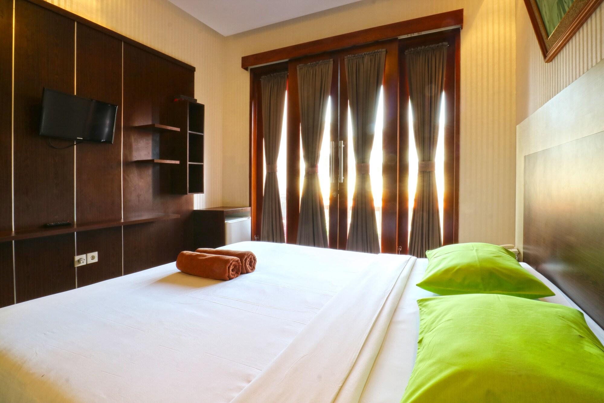 D'Astri Guesthouse Sanur Redpartner Денпасар Екстер'єр фото
