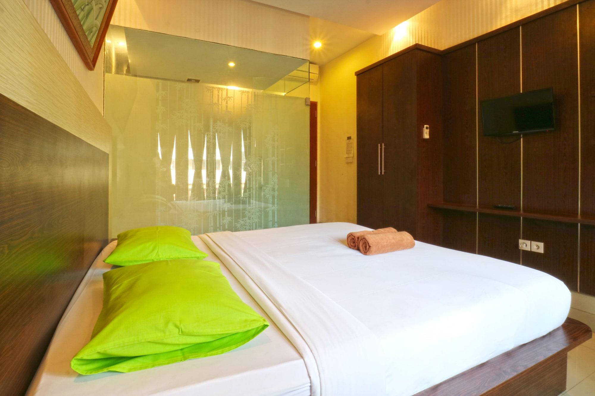 D'Astri Guesthouse Sanur Redpartner Денпасар Екстер'єр фото
