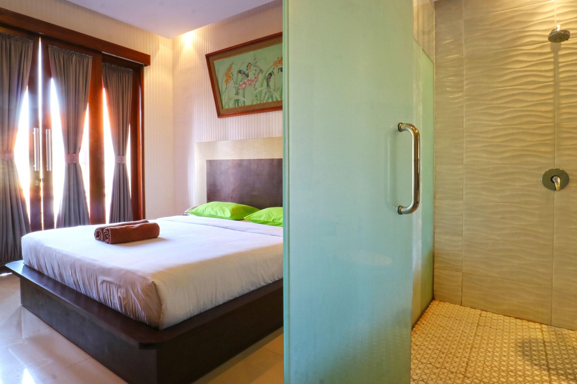D'Astri Guesthouse Sanur Redpartner Денпасар Екстер'єр фото