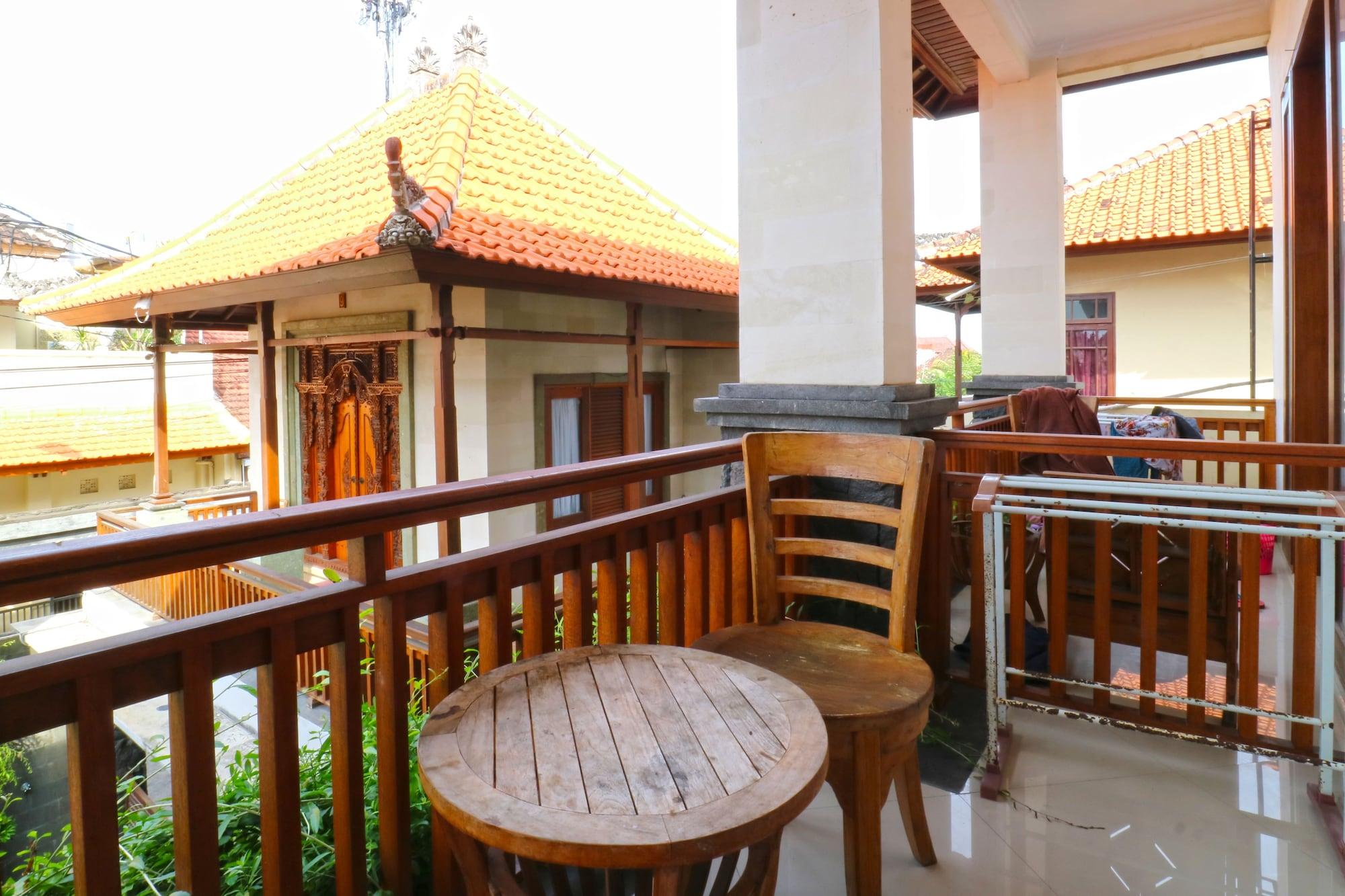 D'Astri Guesthouse Sanur Redpartner Денпасар Екстер'єр фото