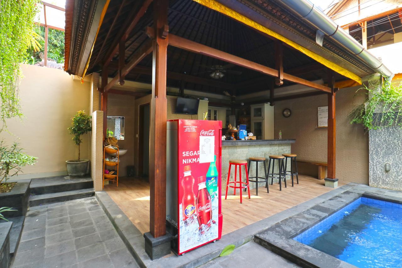 D'Astri Guesthouse Sanur Redpartner Денпасар Екстер'єр фото